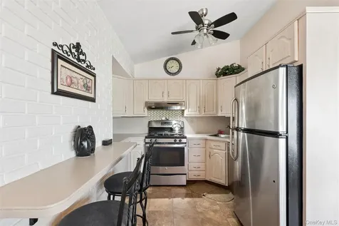 114 Miller Road Hicksville NY 11801