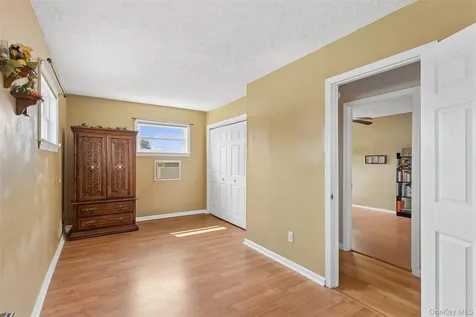 114 Miller Road Hicksville NY 11801