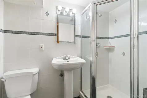114 Miller Road Hicksville NY 11801
