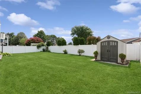 114 Miller Road Hicksville NY 11801