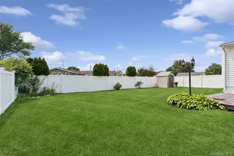 114 Miller Road Hicksville NY 11801