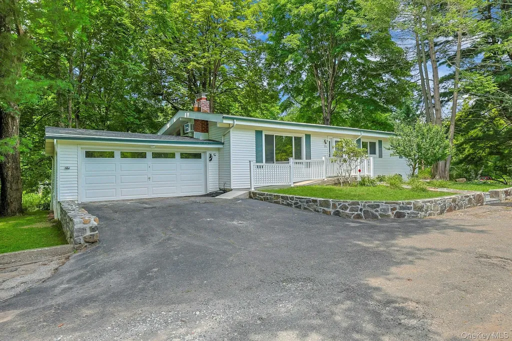 252 Watch Hill Road Cortlandt Manor NY 10567