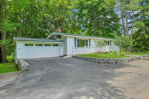 252 Watch Hill Road Cortlandt Manor NY 10567