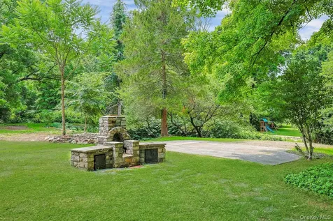 252 Watch Hill Road Cortlandt Manor NY 10567
