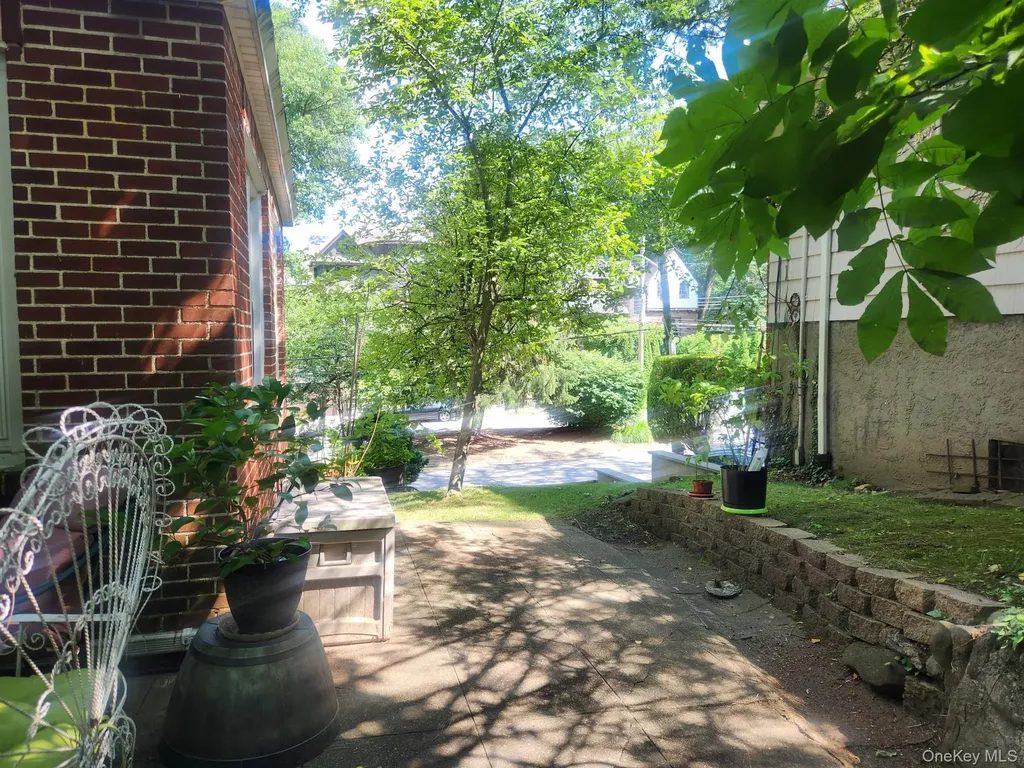 15 Rumsey Road Yonkers NY 10705