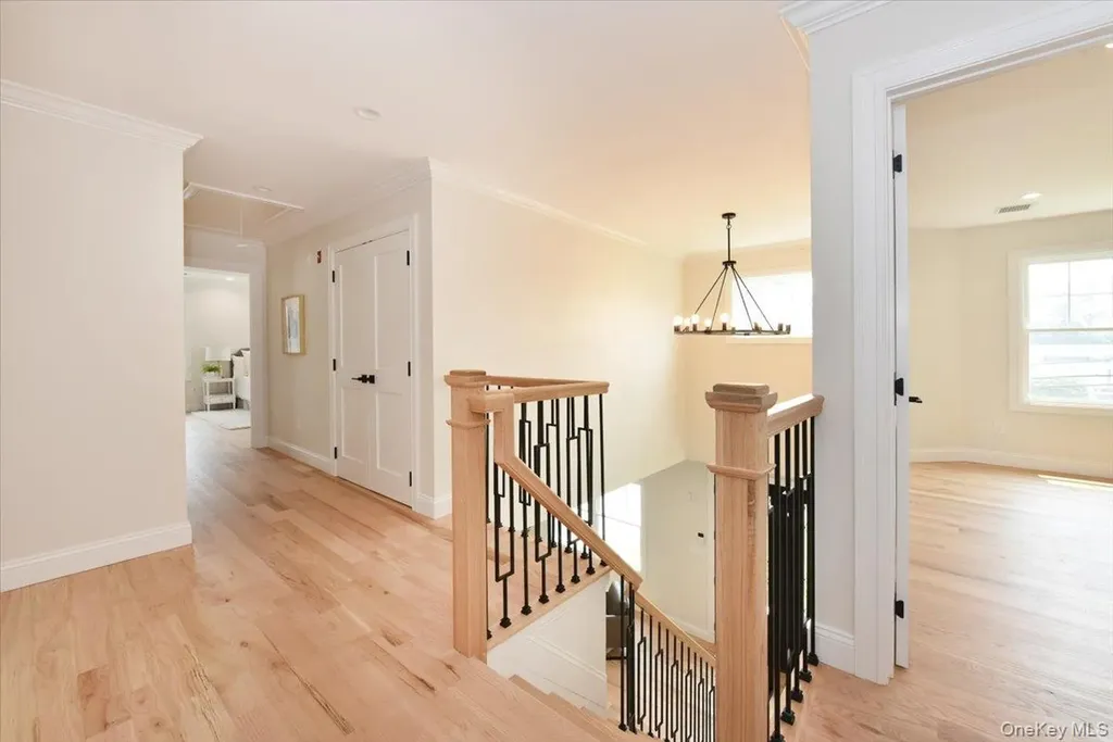 124 North Drive Massapequa NY 11758