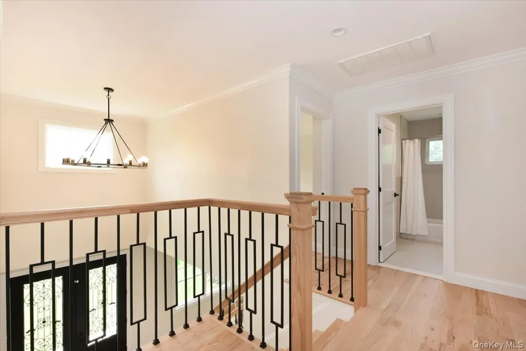 124 North Drive Massapequa NY 11758