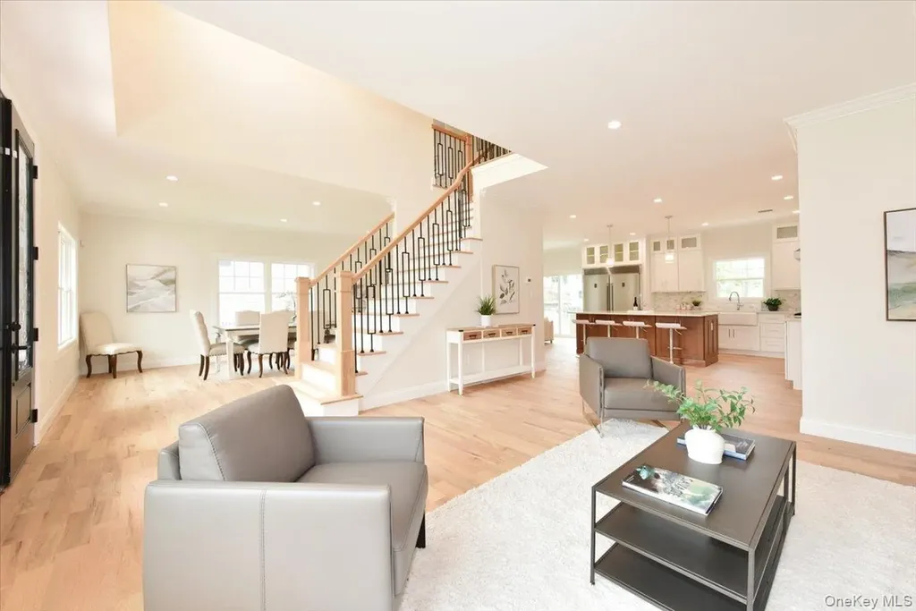 124 North Drive Massapequa NY 11758