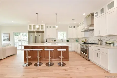124 North Drive Massapequa NY 11758