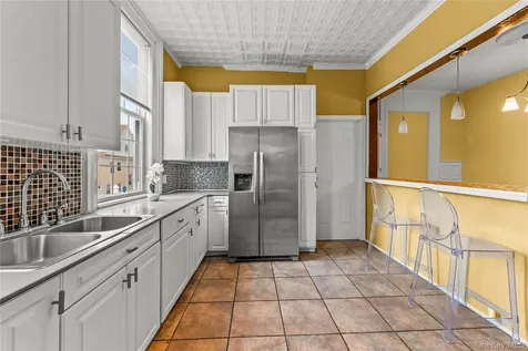 332 S 4th Avenue Mount Vernon NY 10550