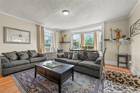 332 S 4th Avenue Mount Vernon NY 10550