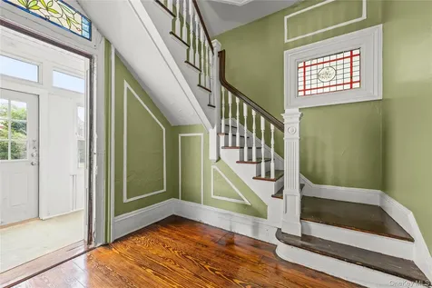 332 S 4th Avenue Mount Vernon NY 10550