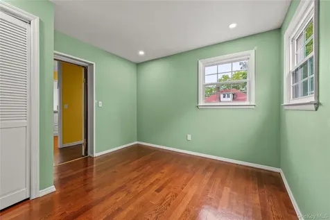 332 S 4th Avenue Mount Vernon NY 10550