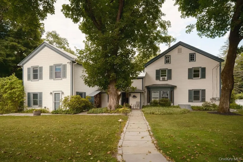 2327 Salt Point Turnpike Clinton Corners NY 12514