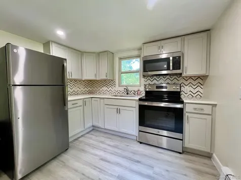286 Crum Elbow Road Hyde Park NY 12538
