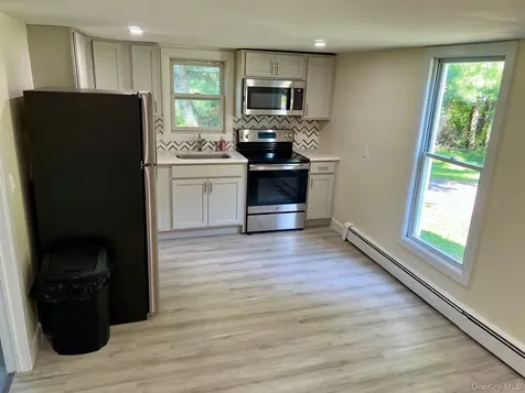 286 Crum Elbow Road Hyde Park NY 12538