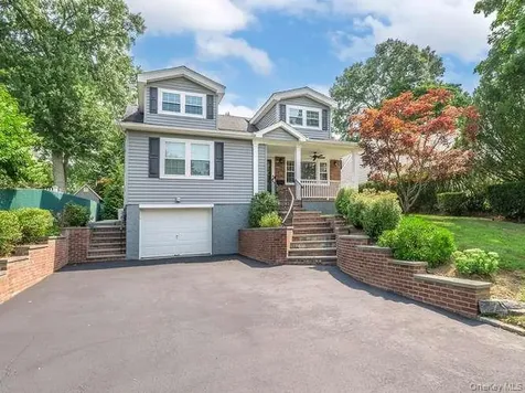 5 Central Avenue Glen Cove NY 11542