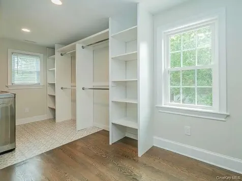 5 Central Avenue Glen Cove NY 11542