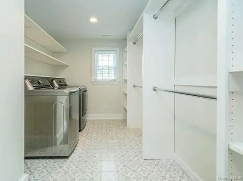 5 Central Avenue Glen Cove NY 11542