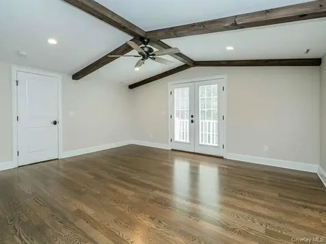 5 Central Avenue Glen Cove NY 11542