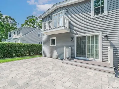 5 Central Avenue Glen Cove NY 11542