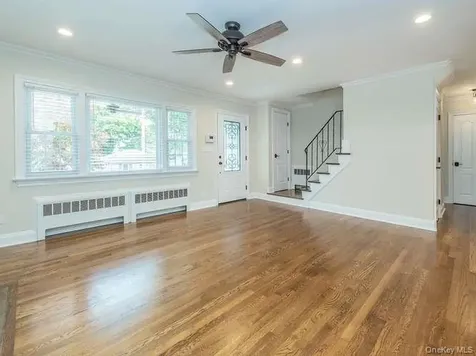 5 Central Avenue Glen Cove NY 11542