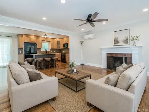 5 Central Avenue Glen Cove NY 11542