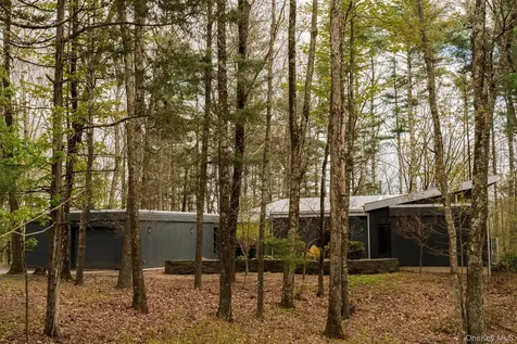 10 Trout Creek Road Kerhonkson NY 12446