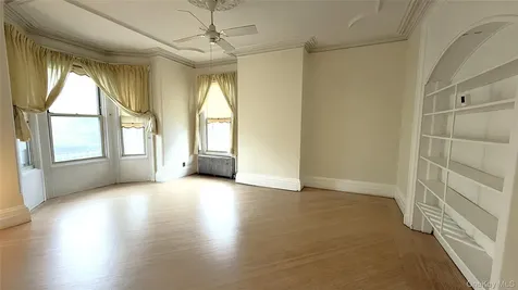 115 Glenwood Avenue Yonkers NY 10701