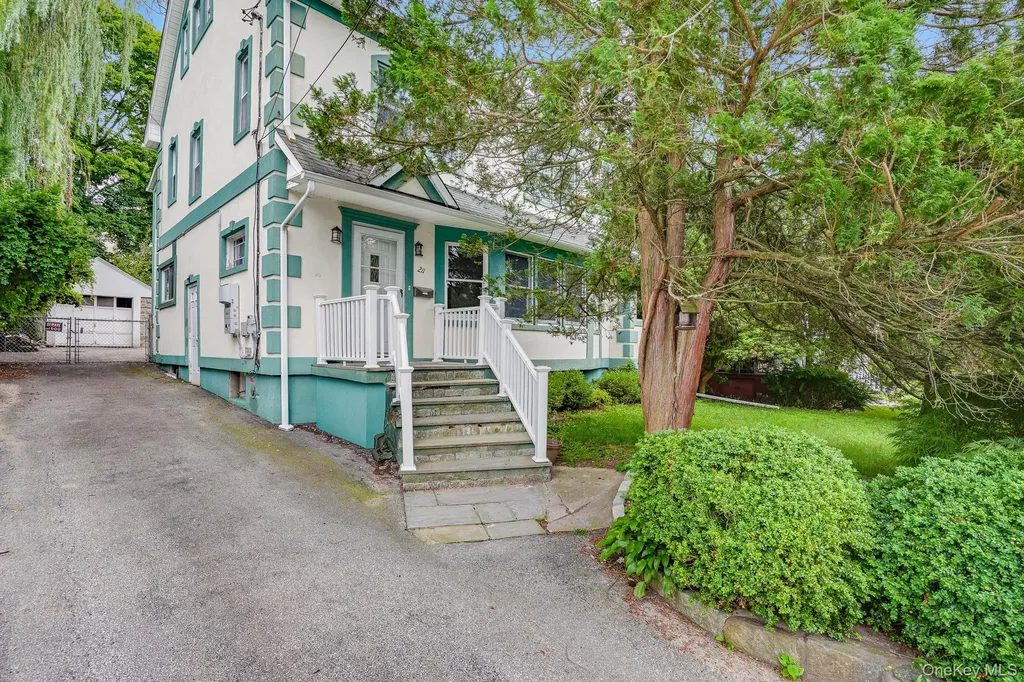 211 Pomeroy Street Peekskill NY 10566