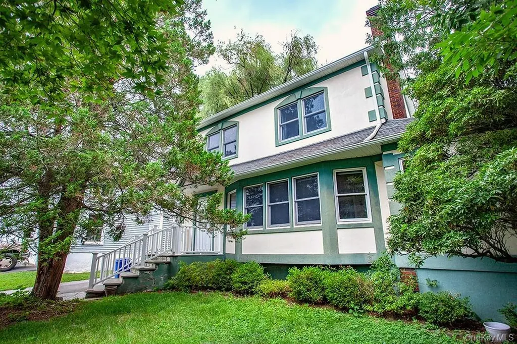 211 Pomeroy Street Peekskill NY 10566