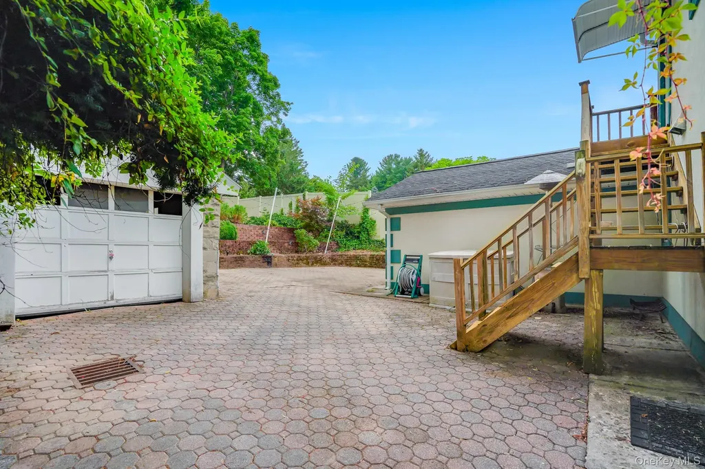 211 Pomeroy Street Peekskill NY 10566