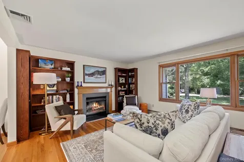 404 Sepasco Center Street Rhinebeck NY 12572