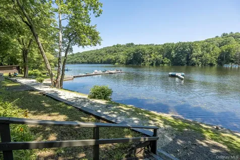 404 Sepasco Center Street Rhinebeck NY 12572