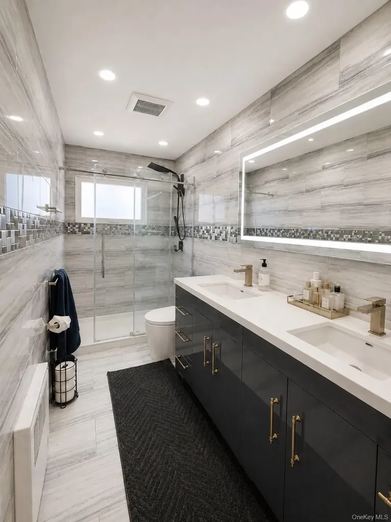 886 Woodmere Drive Valley Stream NY 11581