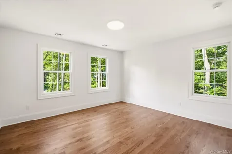 5 Glen Way Cold Spring Harbor NY 11724