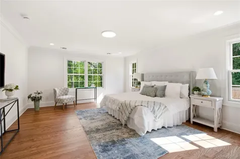 5 Glen Way Cold Spring Harbor NY 11724
