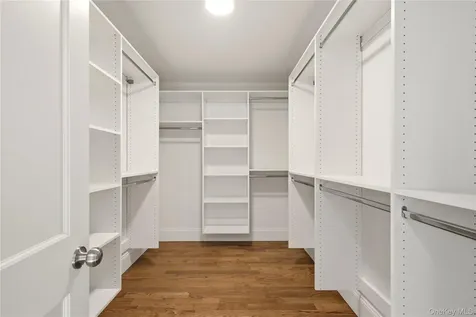 5 Glen Way Cold Spring Harbor NY 11724