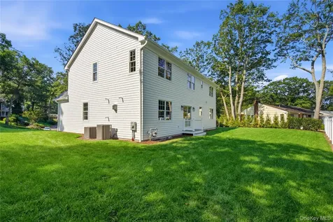5 Glen Way Cold Spring Harbor NY 11724