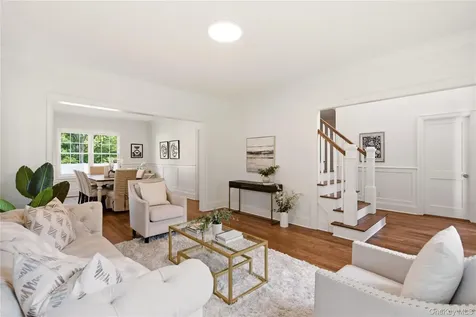 5 Glen Way Cold Spring Harbor NY 11724