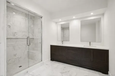 8 Crest Lane Scarsdale NY 10583