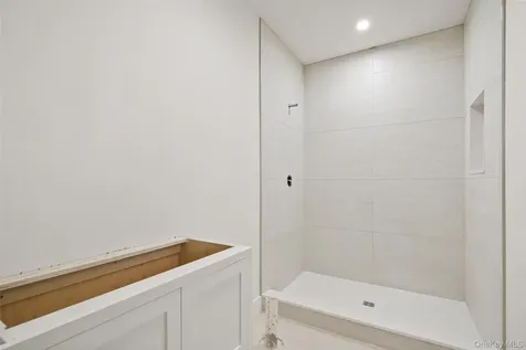 8 Crest Lane Scarsdale NY 10583
