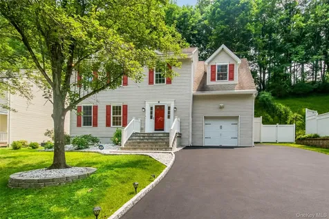 66 Valley View Road Cortlandt Manor NY 10567