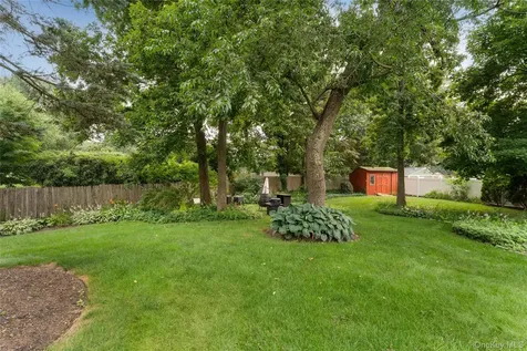 15 Fairfields Court Huntington Station NY 11746