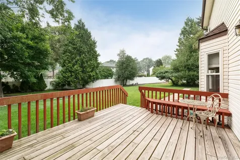 15 Fairfields Court Huntington Station NY 11746
