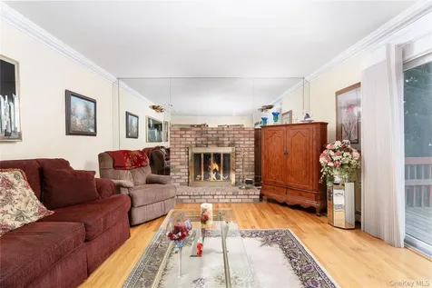 15 Fairfields Court Huntington Station NY 11746