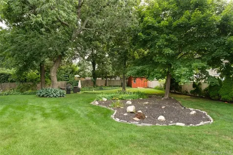 15 Fairfields Court Huntington Station NY 11746