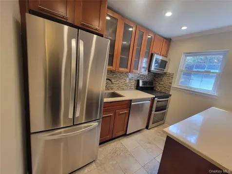 201 Woodland Hills Road White Plains NY 10603
