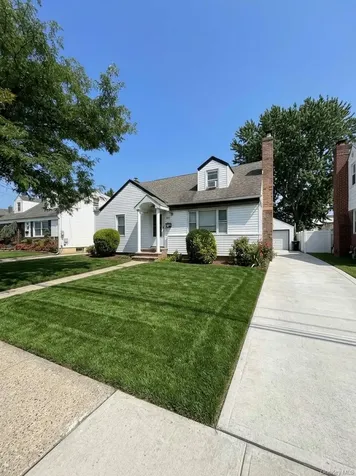 183 Manor Parkway Bethpage NY 11553