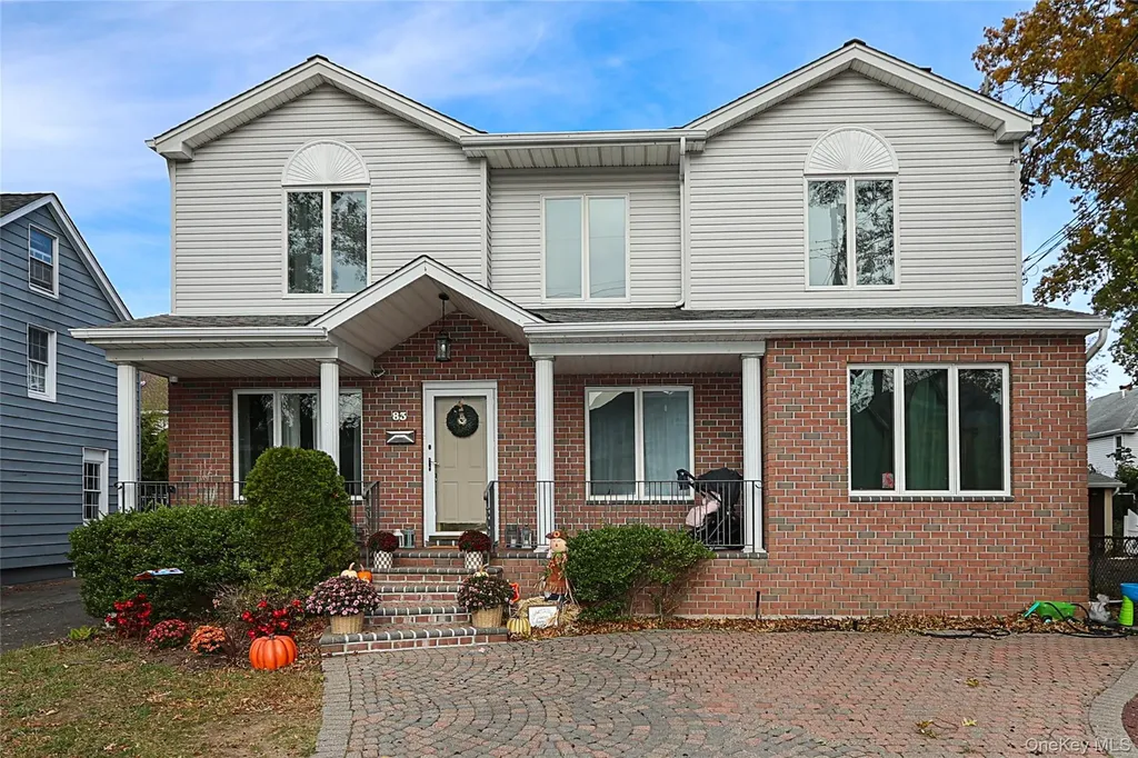 83 Lexington Avenue Westbury NY 11590